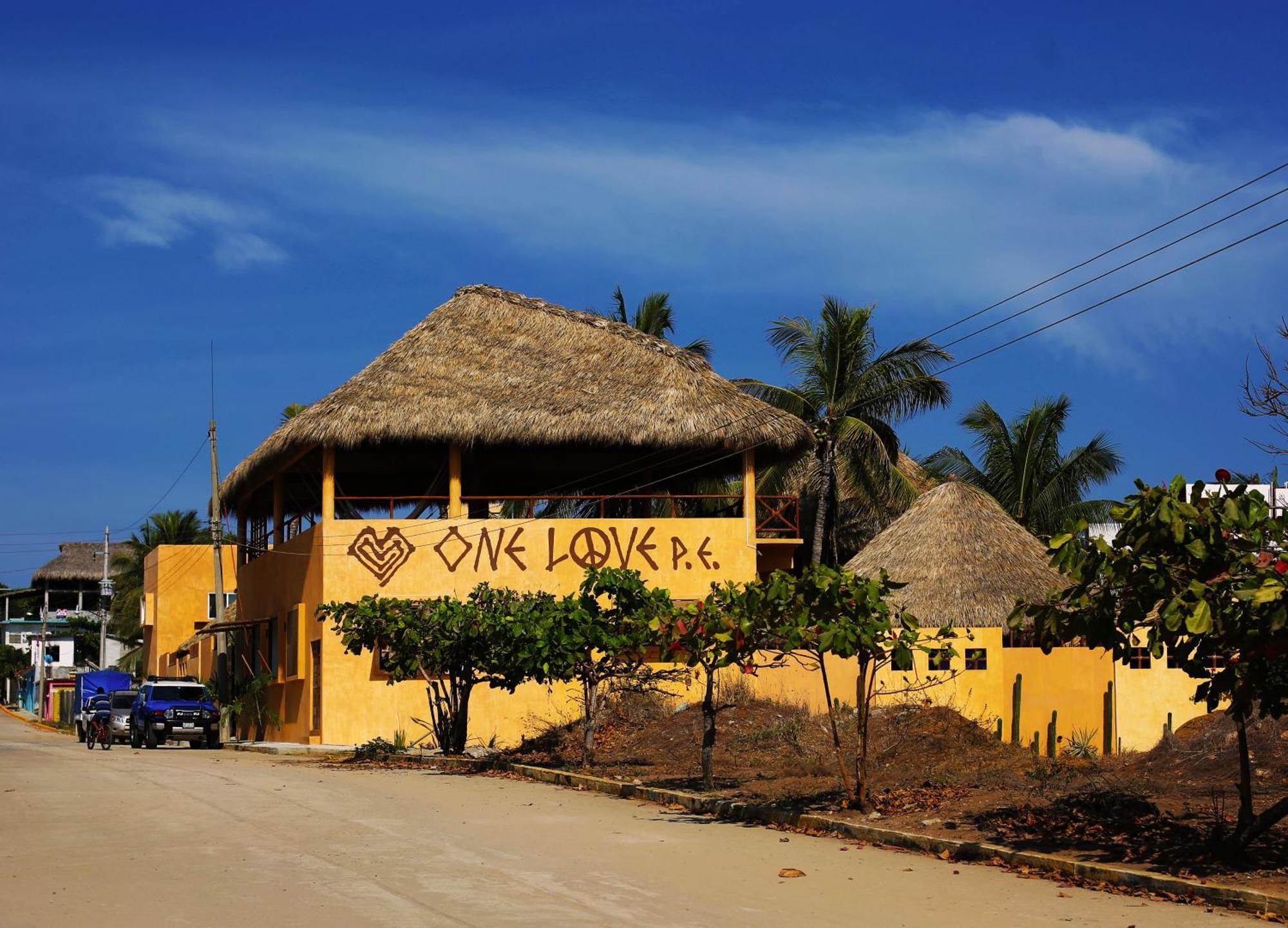 One Love Hostal Puerto Escondido Puerto Escondido  Exterior photo